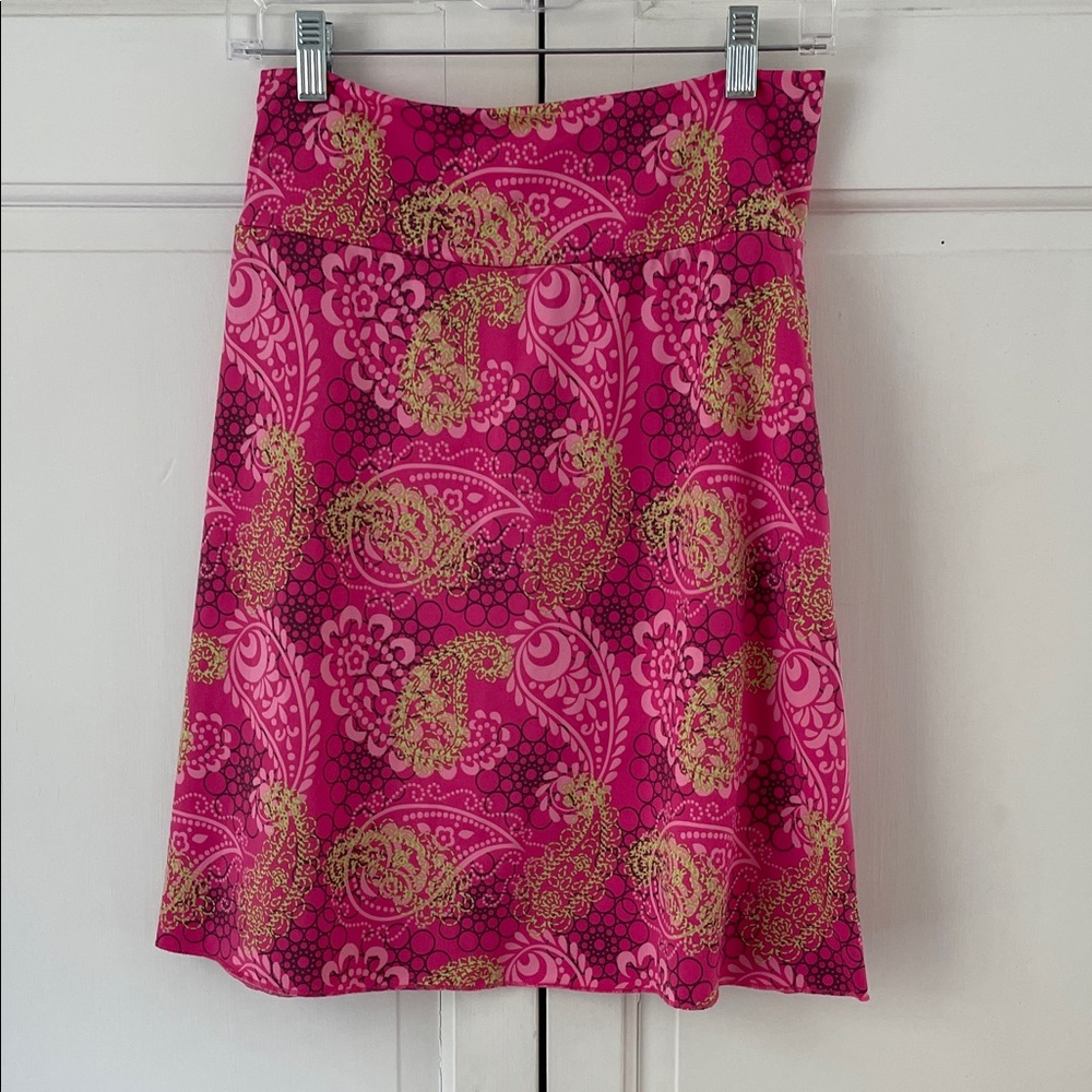 Tranquility by Colorado Clothing Pink Paisley Active Skirt. Size small.